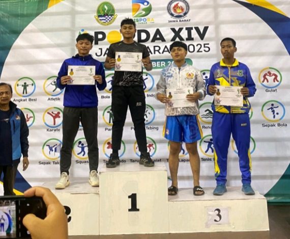 Santana, Siswa SMAN 2 Majalaya, Raih Juara 1 Wushu Eksibisi POPDA XIV Jawa Barat 2025