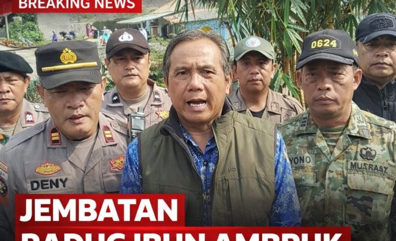 Jembatan Radug Ibun Ambruk, Akses Vital Ibun–Majalaya Terputus, Forkopimcam Lakukan Penanganan Cepat